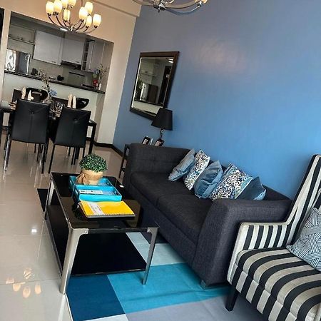 Suites De Marina Manila With Netflix Экстерьер фото