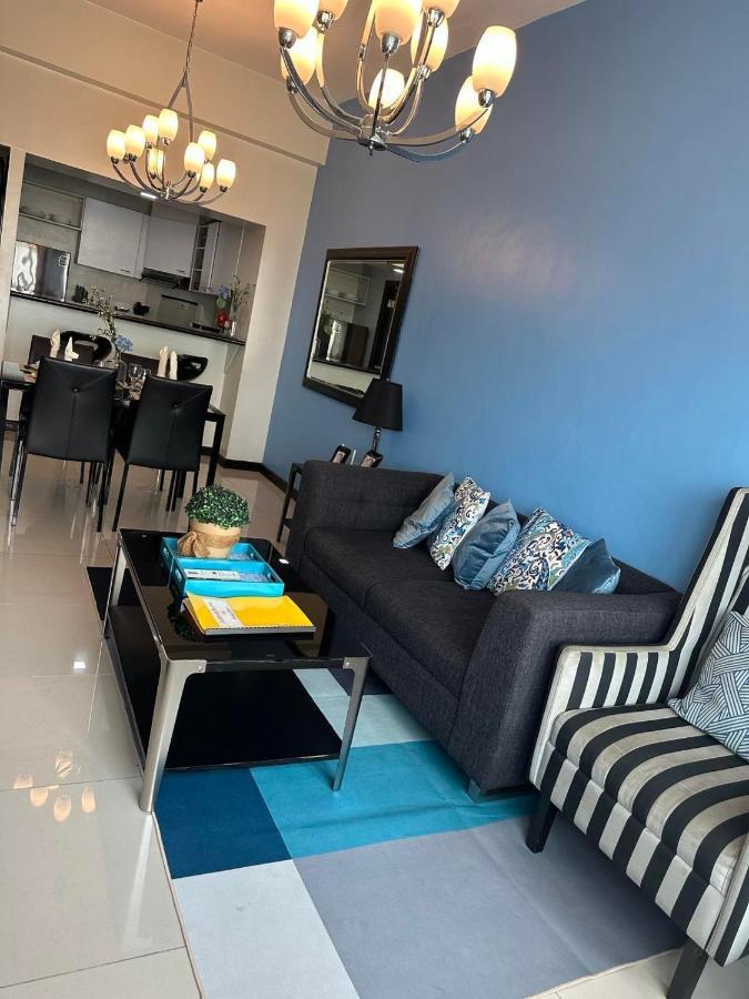 Suites De Marina Manila With Netflix Экстерьер фото