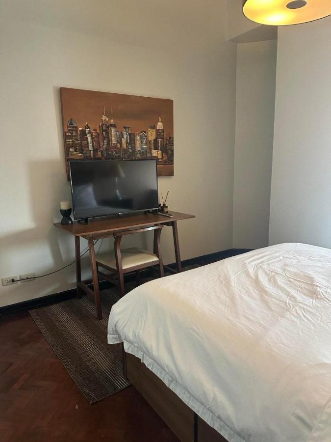 Suites De Marina Manila With Netflix Экстерьер фото